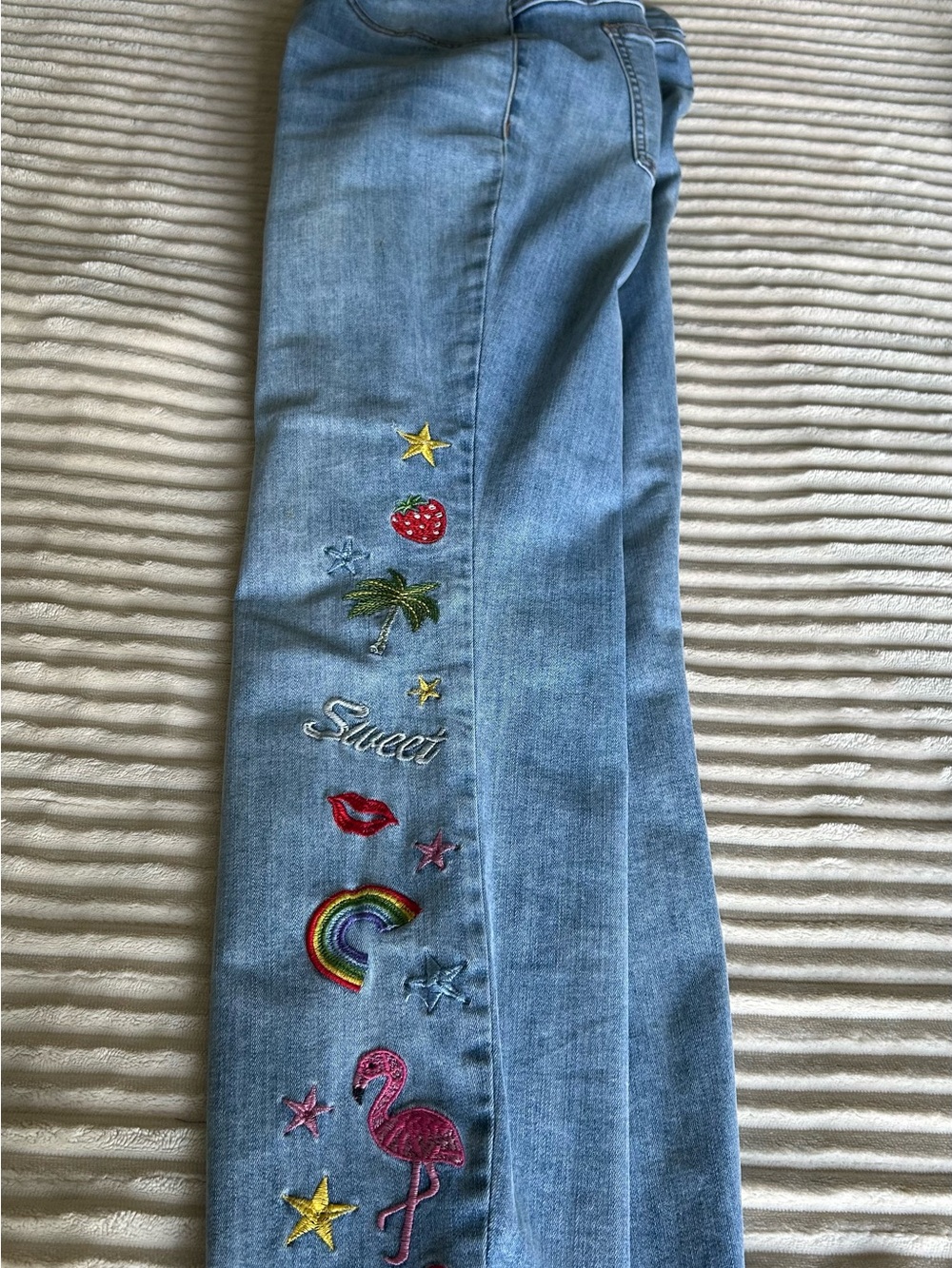 Tribal Light Blue Embroidered Patch straight leg Artsy Jeans - Picture 2 of 4